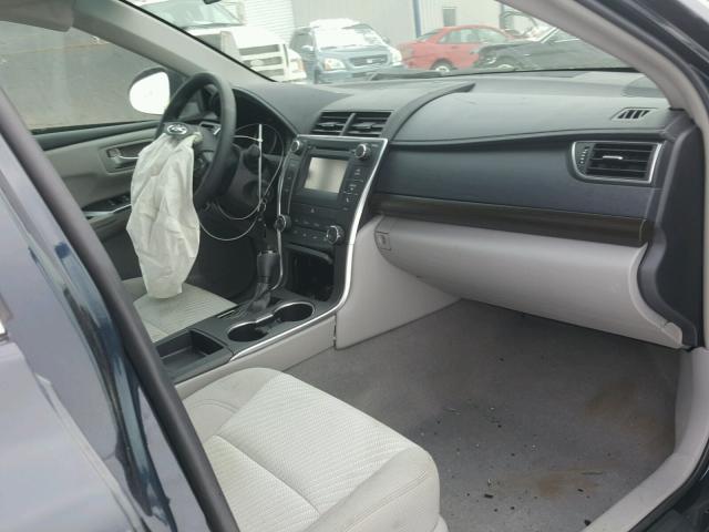 4T1BF1FK7HU808397 - 2017 TOYOTA CAMRY LE შავი ფოტო 5