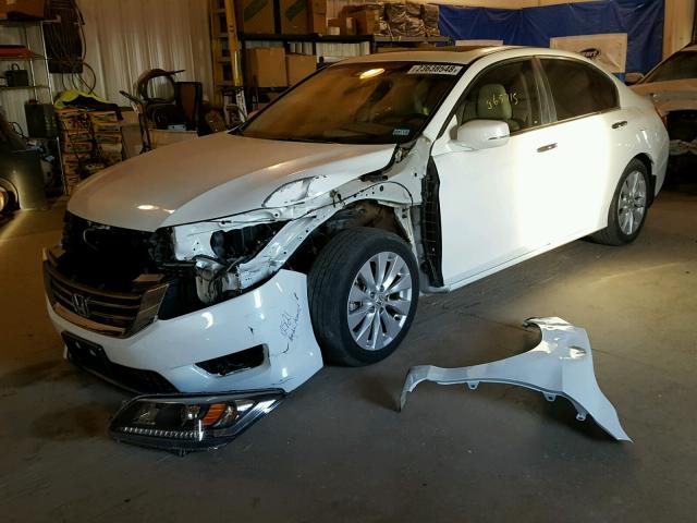 1HGCR2F80DA210286 - 2013 HONDA ACCORD EXL WHITE photo 2