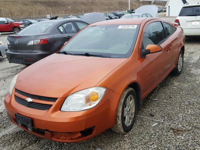 1G1AL12F957525987 - 2005 CHEVROLET COBALT LS ORANGE photo 2