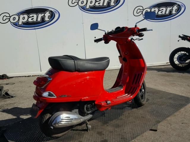 ZAPM688FXD5401053 - 2013 VESPA LX 150IE RED photo 4