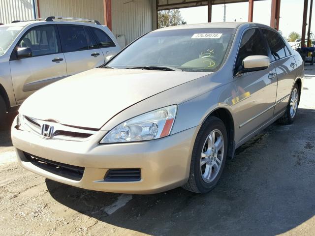 1HGCM56806A089018 - 2006 HONDA ACCORD EX GOLD photo 2