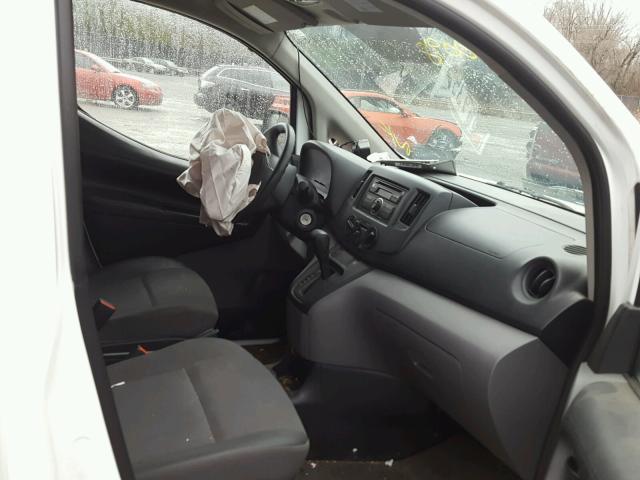 3N63M0YN1FK704790 - 2015 CHEVROLET CITY EXPRE WHITE photo 5