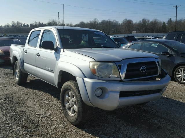 3TMJU62N75M007553 - 2005 TOYOTA TACOMA DOU GRAY photo 1