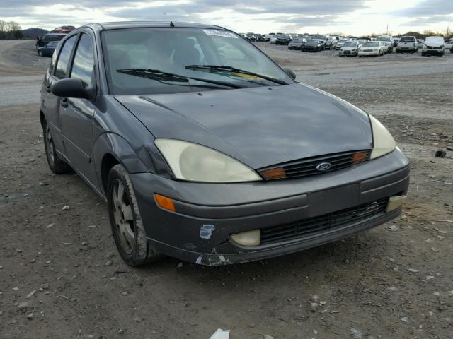 3FAFP37362R169956 - 2002 FORD FOCUS ZX5 GRAY photo 1