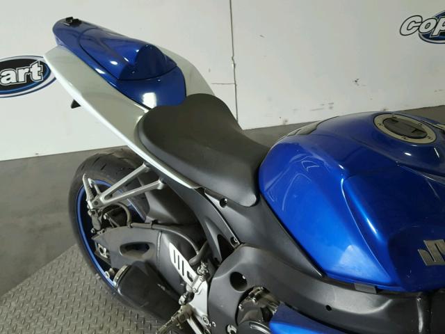 JS1GN7DA272119608 - 2007 SUZUKI GSX-R600 BLUE photo 6