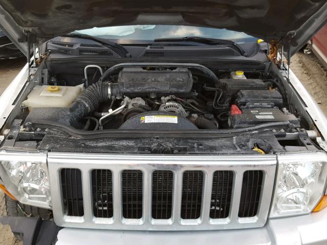 1J8HG48N58C220694 - 2008 JEEP COMMANDER SILVER photo 7