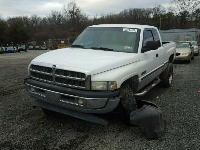 3B7KF2361XG182560 - 1999 DODGE RAM 2500 WHITE photo 2