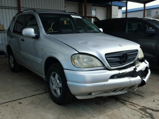 4JGAB54E41A257218 - 2001 MERCEDES-BENZ ML 320 GRAY photo 1