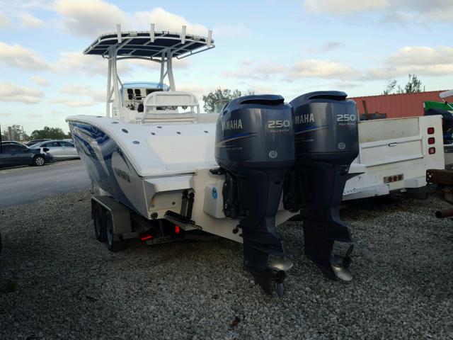 UCP32285C606 - 2006 CARR BOAT WHITE photo 3