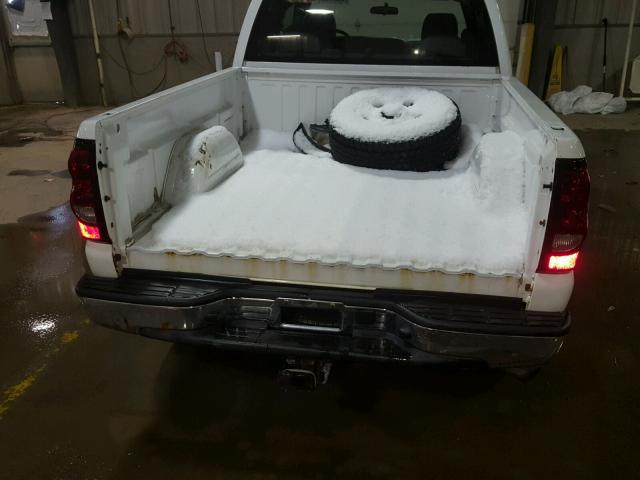 1GCHK29U26E174789 - 2006 CHEVROLET SILVERADO WHITE photo 9