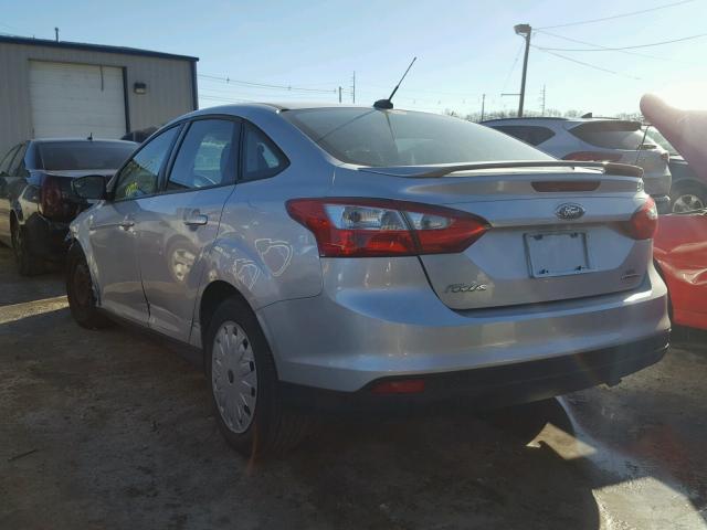 1FAHP3F2XCL471834 - 2012 FORD FOCUS SE SILVER photo 3