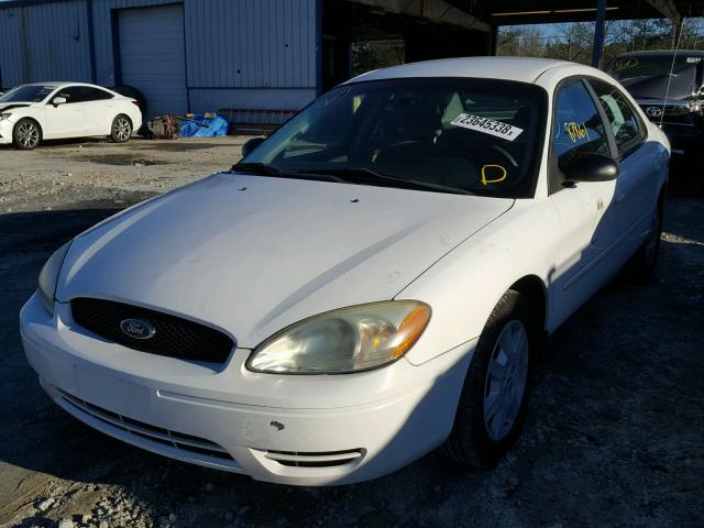 1FAFP53225A297280 - 2005 FORD TAURUS SE WHITE photo 2