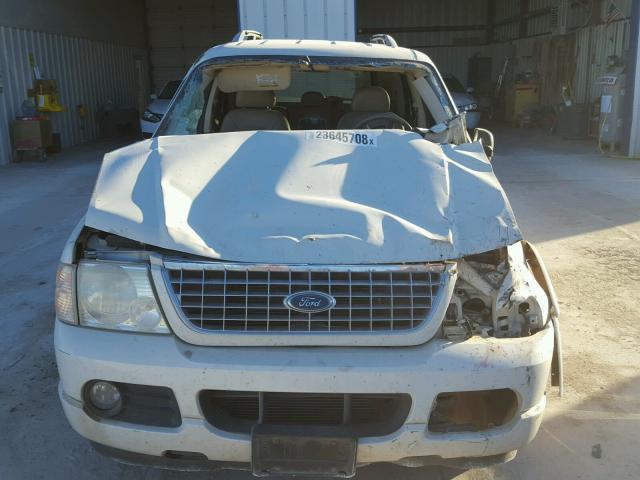 1FMDU85W63ZA30438 - 2003 FORD EXPLORER L WHITE photo 9