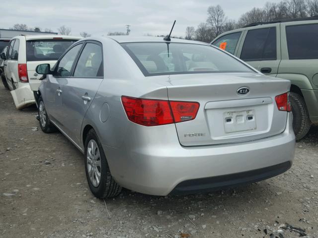 KNAFT4A2XD5677538 - 2013 KIA FORTE LX SILVER photo 3