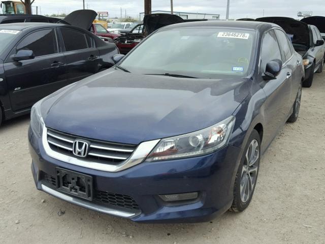 1HGCR2F5XEA241410 - 2014 HONDA ACCORD SPO BLUE photo 2