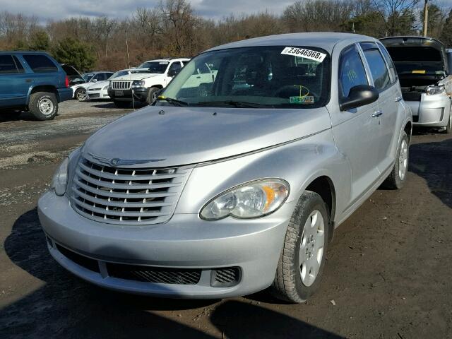 3A8FY48B58T215977 - 2008 CHRYSLER PT CRUISER SILVER photo 2