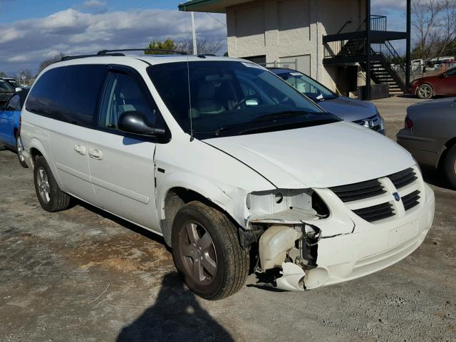 2D4GP44LX6R699869 - 2006 DODGE GRAND CARA WHITE photo 1