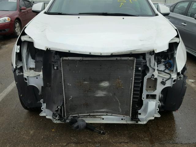 3GYFNDEY1BS531053 - 2011 CADILLAC SRX LUXURY WHITE photo 9