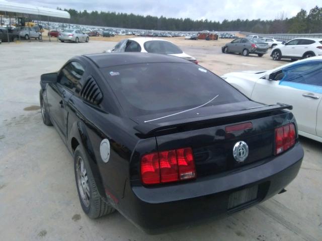 1ZVHT80N565134838 - 2006 FORD MUSTANG BLACK photo 3