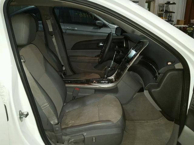 1G11D5RRXDF112548 - 2013 CHEVROLET MALIBU 1LT 白色 照片 5