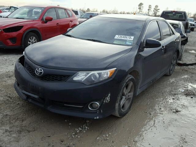 4T1BF1FK8CU130381 - 2012 TOYOTA CAMRY BASE BLACK photo 2