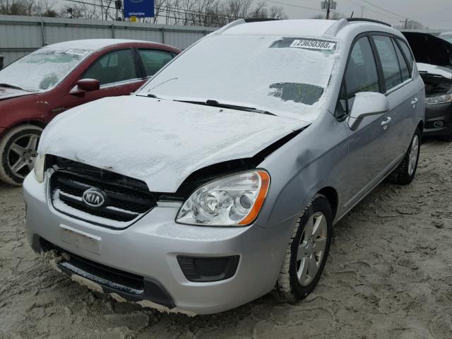 KNAFG526077097753 - 2007 KIA RONDO LX SILVER photo 2