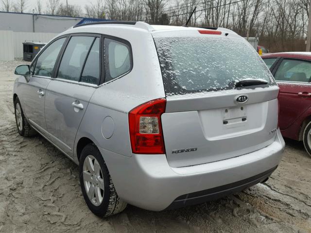 KNAFG526077097753 - 2007 KIA RONDO LX SILVER photo 3