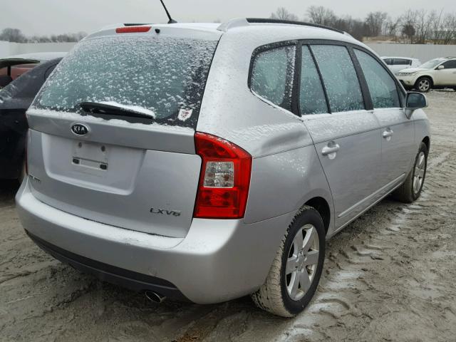 KNAFG526077097753 - 2007 KIA RONDO LX SILVER photo 4