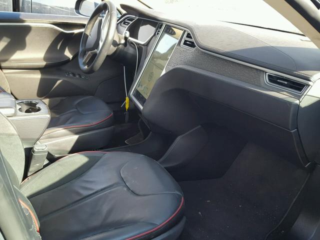 5YJSA1CP8DFP13319 - 2013 TESLA MODEL S GRAY photo 5