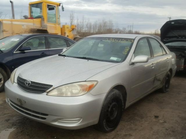 4T1BE32K94U795375 - 2004 TOYOTA CAMRY LE SILVER photo 2