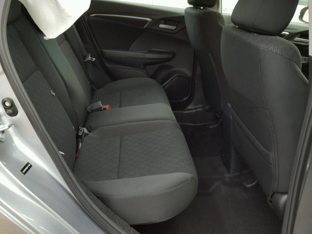 3HGGK5H59HM713480 - 2017 HONDA FIT LX فضي صورة 6