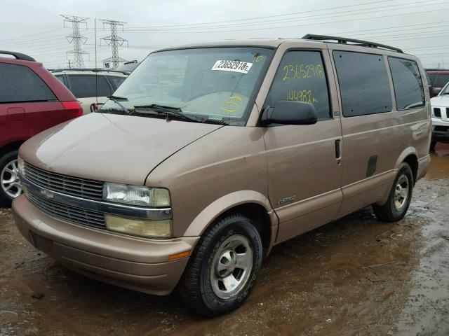 1GNDM19X22B104936 - 2002 CHEVROLET ASTRO GOLD photo 2