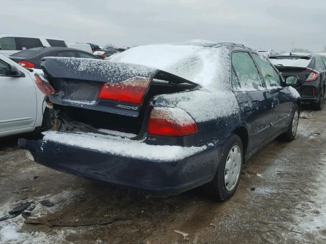 1HGCG5640YA109906 - 2000 HONDA ACCORD LX BLUE photo 4