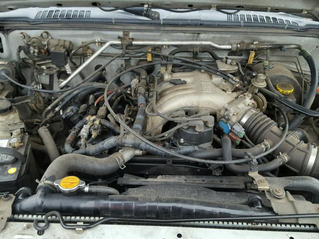 5N1ED28Y2YC535093 - 2000 NISSAN XTERRA XE SILVER photo 7