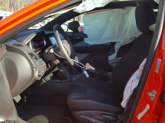 1C3CDFBB6GD704648 - 2016 DODGE DART SXT ORANGE photo 5