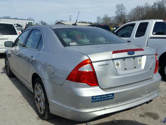 3FAHP0HA1AR145485 - 2010 FORD FUSION SE SILVER photo 3