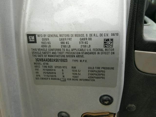 3GNBAADB2AS616923 - 2010 CHEVROLET HHR LS SILVER photo 10