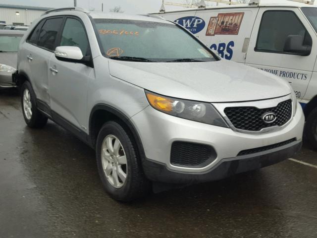 5XYKTDA23DG323272 - 2013 KIA SORENTO LX SILVER photo 1