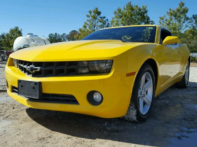 2G1FB1E31C9161585 - 2012 CHEVROLET CAMARO LT YELLOW photo 2