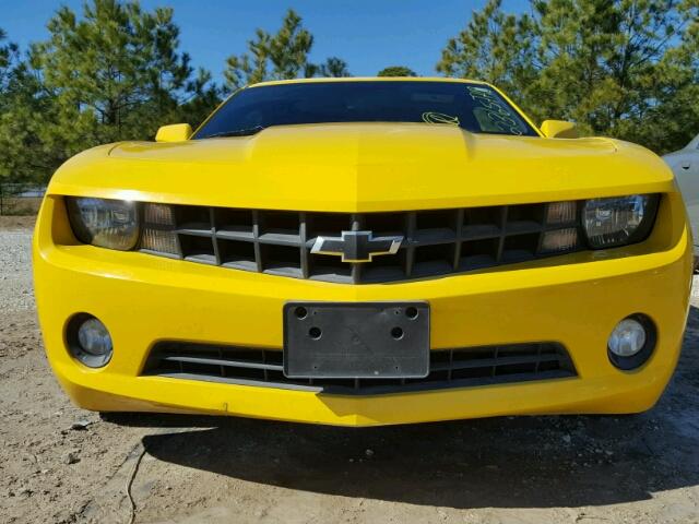 2G1FB1E31C9161585 - 2012 CHEVROLET CAMARO LT YELLOW photo 9