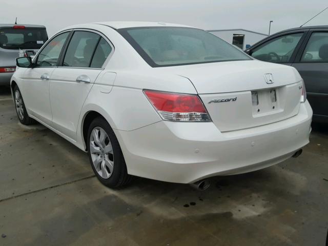 1HGCP3F85AA013203 - 2010 HONDA ACCORD EXL WHITE photo 3