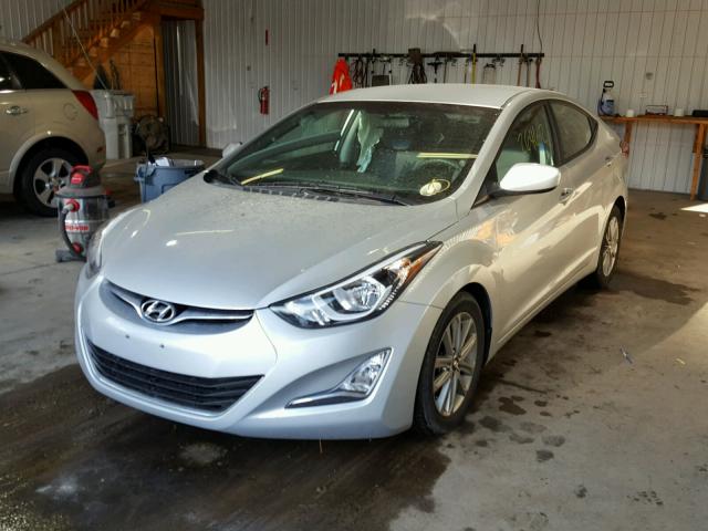 5NPDH4AEXEH458893 - 2014 HYUNDAI ELANTRA SE SILVER photo 2