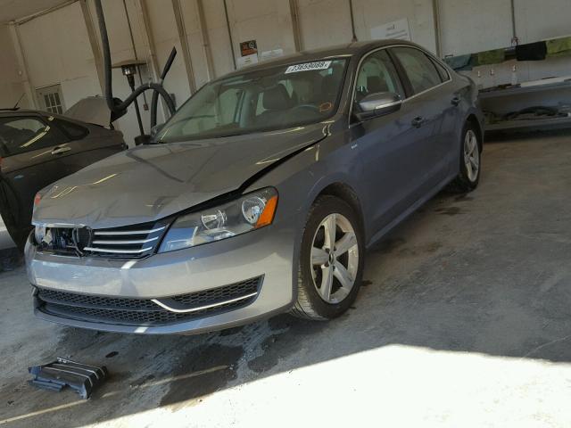 1VWAS7A36EC034012 - 2014 VOLKSWAGEN PASSAT S GRAY photo 2