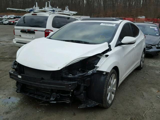 5NPDH4AE8DH423834 - 2013 HYUNDAI ELANTRA GL WHITE photo 2