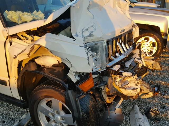 1J8HG48K78C167177 - 2008 JEEP COMMANDER თეთრი ფოტო 9