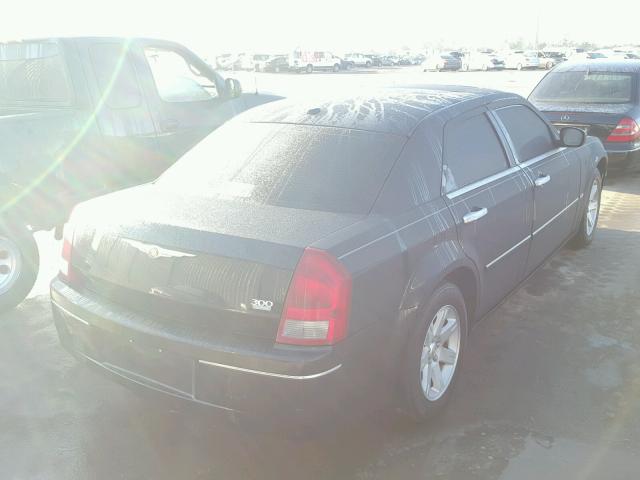 2C3KA53G96H291599 - 2006 CHRYSLER 300 TOURIN BLACK photo 4