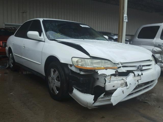 1HGCG56412A150956 - 2002 HONDA ACCORD LX WHITE photo 1