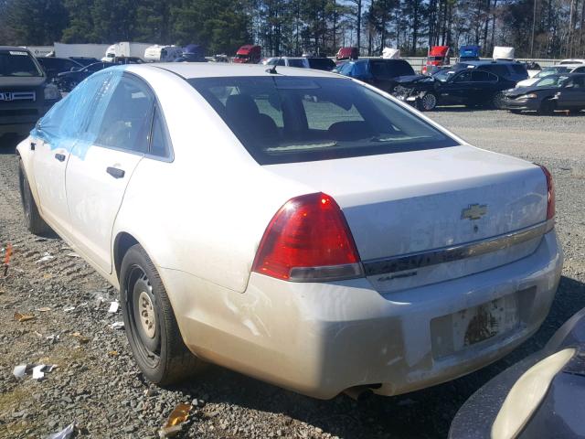 6G3NS5U26EL944824 - 2014 CHEVROLET CAPRICE PO WHITE photo 3