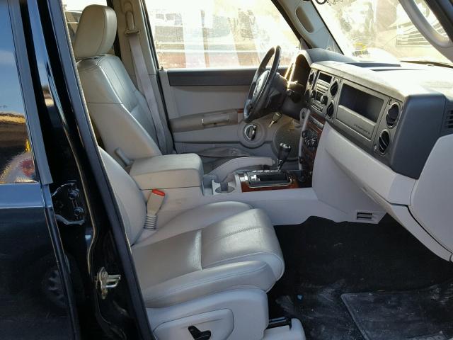1J8HG58P47C520619 - 2007 JEEP COMMANDER BLACK photo 5