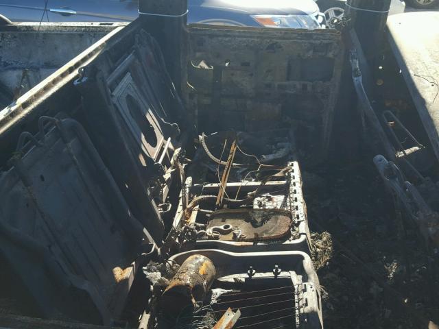 1GTHK23285F969880 - 2005 GMC SIERRA K25 BURN photo 6